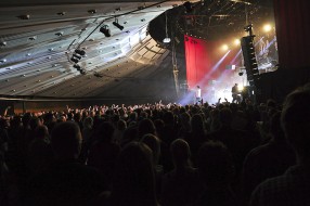 Thåström på Conventum